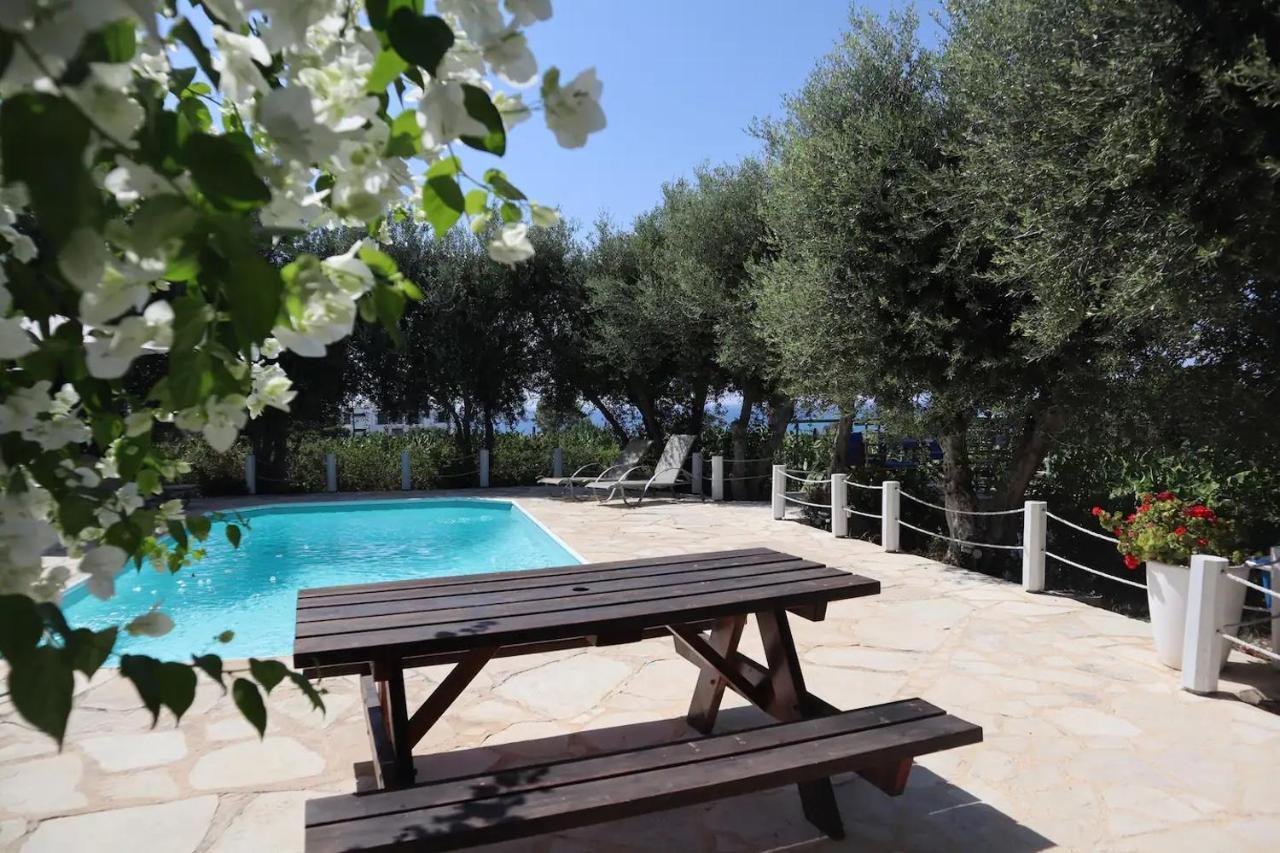 Banana Sunset Villas Paphos Exterior foto